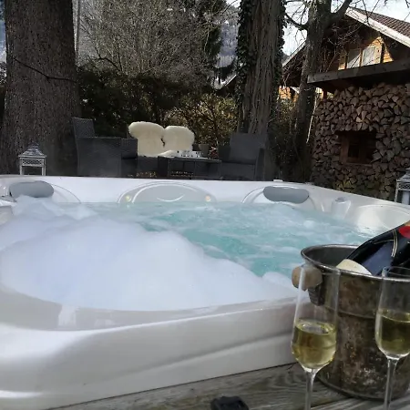 Alpenrose Hotel And Gardens