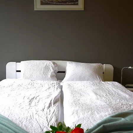 Alpenrose And Gardens Вильдерсвиль