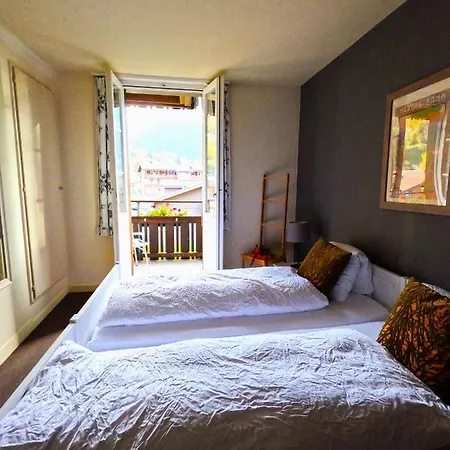 מלון Alpenrose And Gardens