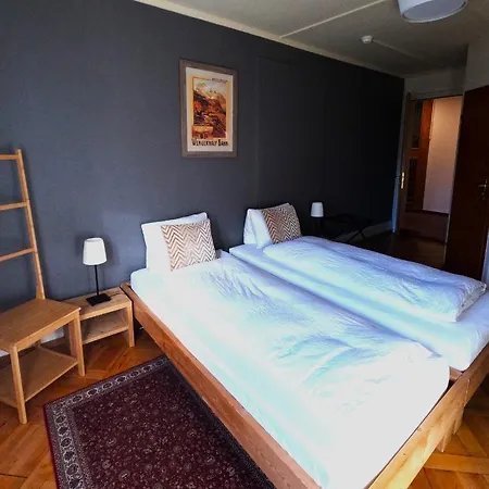 Alpenrose And Gardens מלון 2*