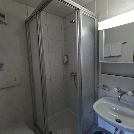 Alpenrose And Gardens Отель 2*