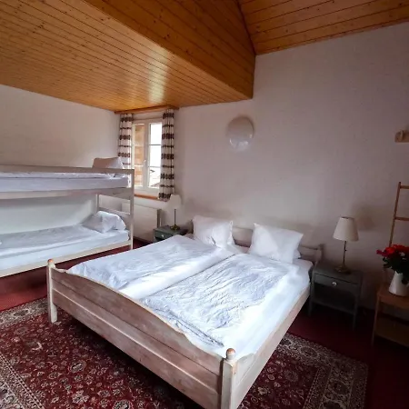 מלון Alpenrose And Gardens 2*