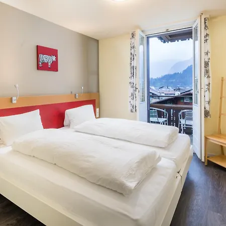 Отель Alpenrose And Gardens