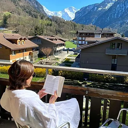 Alpenrose Hotel And Gardens 2*