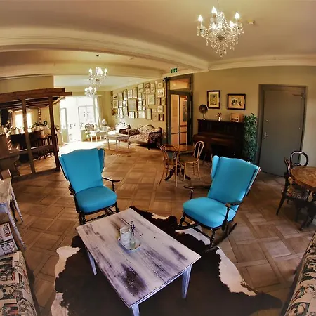 Alpenrose And Gardens מלון