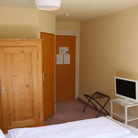 Alpenrose And Gardens