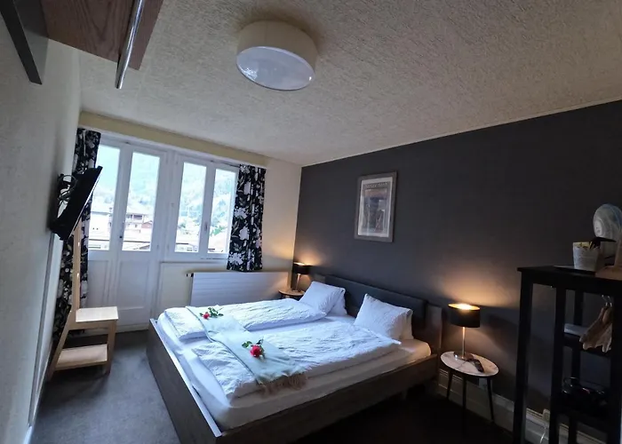 Alpenrose And Gardens Hotel