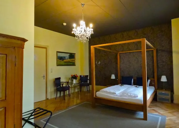 Alpenrose And Gardens Hotel 2*