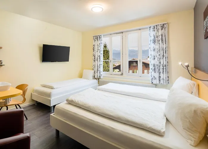 Hotel Alpenrose And Gardens