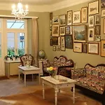 Alpenrose Hotel And Gardens Hotel 2*
